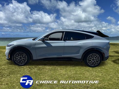 Used 2024 Ford Mustang Mach-E Premium image 3