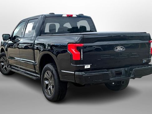 Used 2024 Ford F150 Lightning Flash image 10