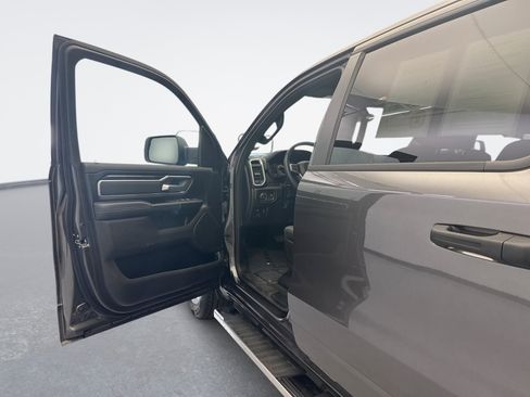Used 2023 RAM 1500 Big Horn AWD/4WD image 9