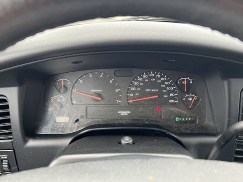 Used 2004 Dodge Dakota Sport w/ Deluxe Convenience Group RWD image 21