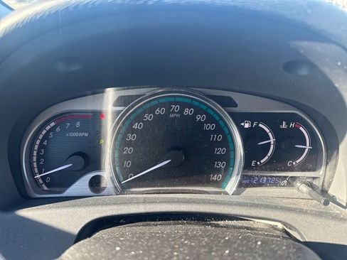 Used 2012 Toyota Venza XLE image 11