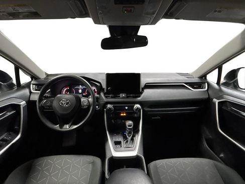 Used 2024 Toyota RAV4 XLE image 17