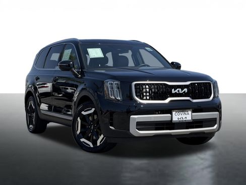 Used 2023 Kia Telluride EX w/ EX Captain's Chair Package AWD/4WD image 1