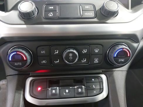 Used 2023 GMC Acadia SLE w/ Driver Convenience Package AWD/4WD image 22