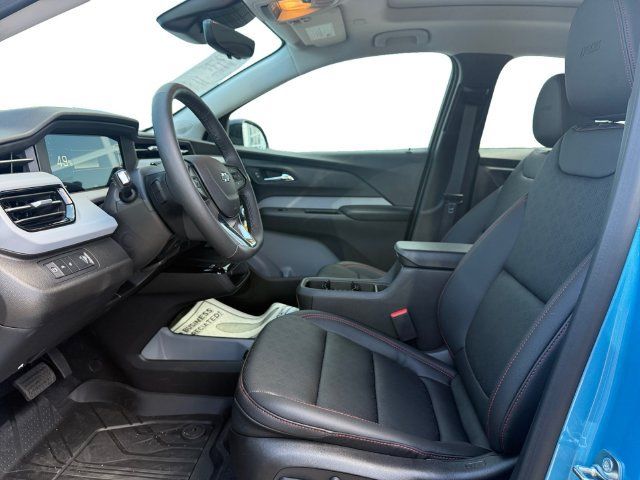 Certified 2027 Chevrolet Bolt RS w/ Technology Package FWD image 12