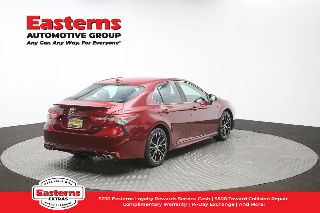 Used 2018 Toyota Camry SE w/ Audio Package FWD image 42