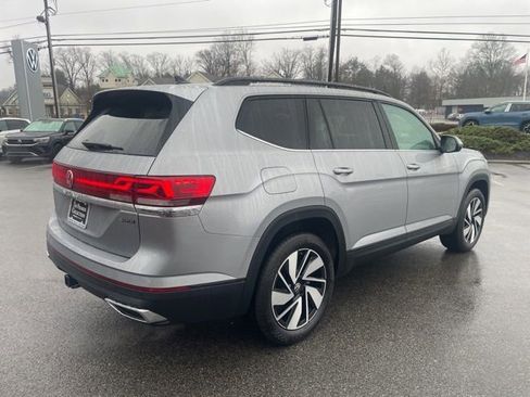 Certified 2026 Volkswagen Atlas SE image 4