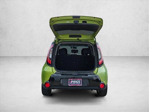 Used 2016 Kia Soul + FWD image 6