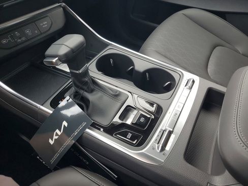 New 2026 Kia Carnival SX image 19