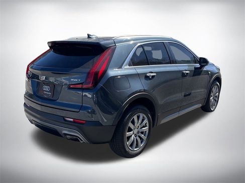 Used 2020 Cadillac XT4 Premium Luxury image 5