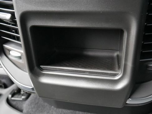 New 2026 RAM 1500 4x4 Crew Cab image 24