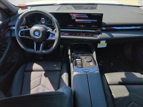 New 2026 BMW i5 eDrive40 w/ M Sport Package image 14