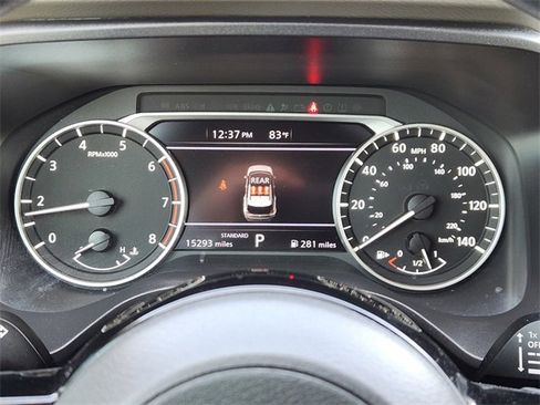 Used 2023 Nissan Rogue SV image 12