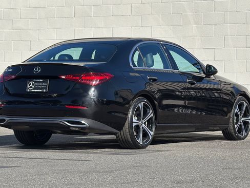 Used 2023 Mercedes-Benz C 300 Sedan image 4
