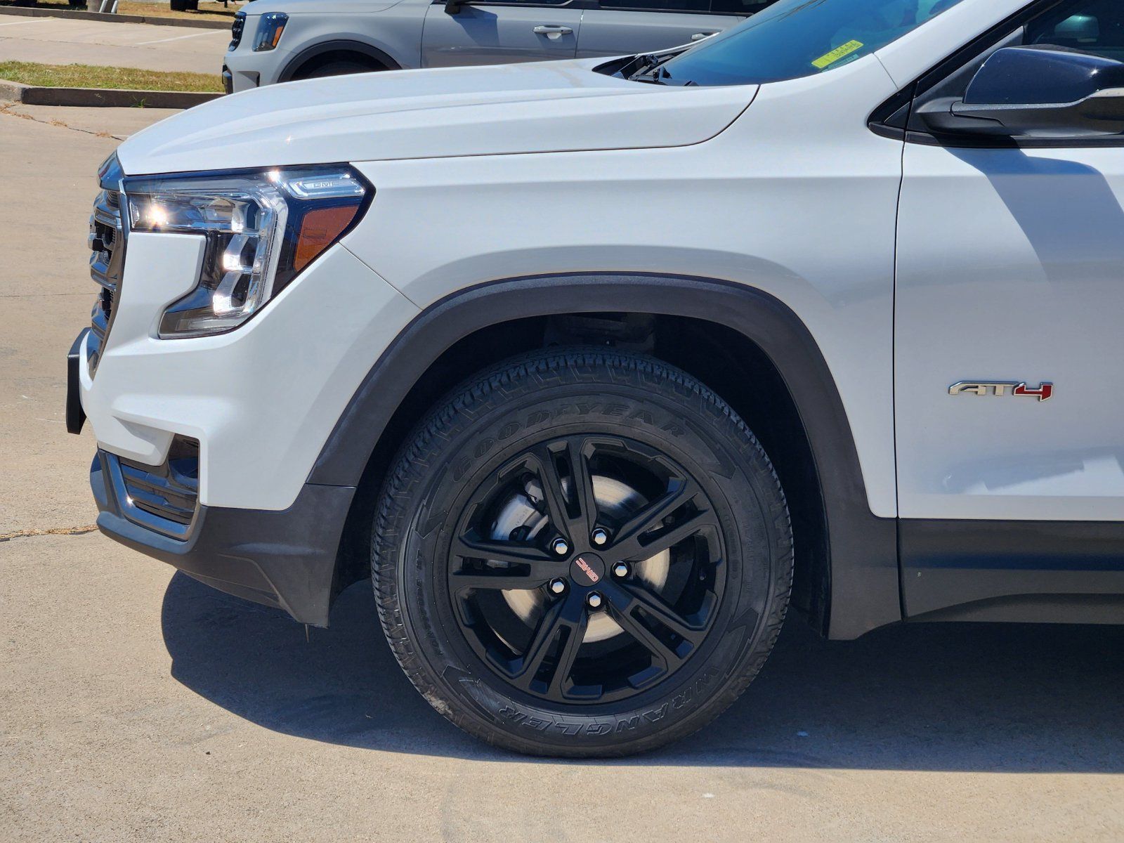 Used 2023 GMC Terrain AT4 AWD/4WD image 10