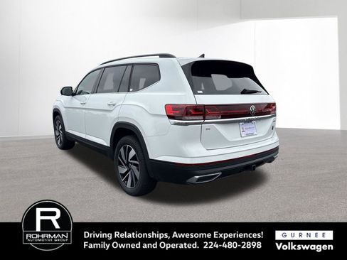 Used 2024 Volkswagen Atlas SE w/ Panoramic Sunroof Package AWD/4WD image 7