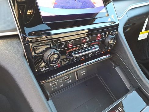 New 2025 Jeep Grand Cherokee L Altitude image 25