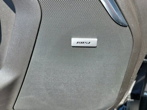 Used 2021 GMC Yukon XL Denali image 32