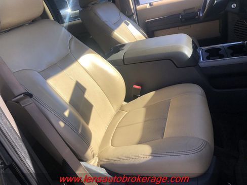 Used 2011 Ford F250 Lariat w/ Lariat Interior Pkg image 20