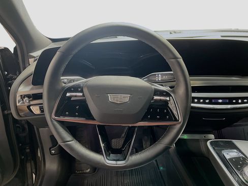 Used 2025 Cadillac Lyriq Sport AWD/4WD image 11
