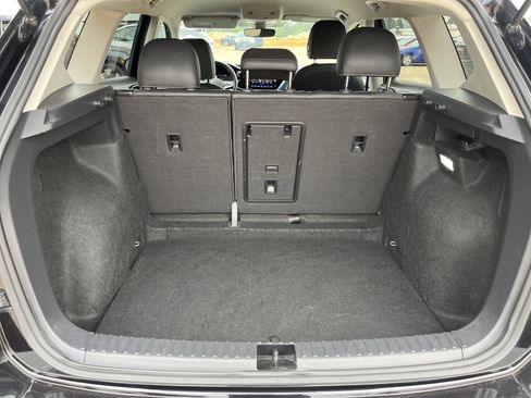 Used 2024 Volkswagen Taos SE FWD image 18