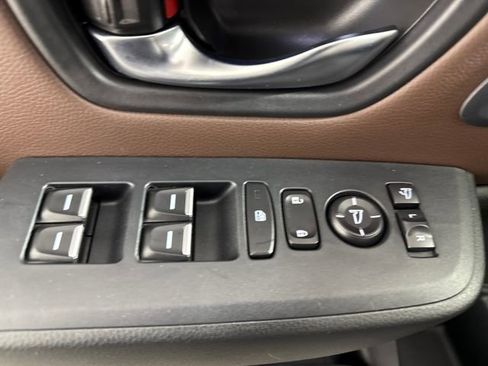 Used 2025 Honda Pilot Elite image 21