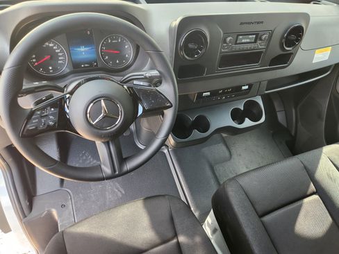 New 2026 Mercedes-Benz Sprinter 2500 image 2