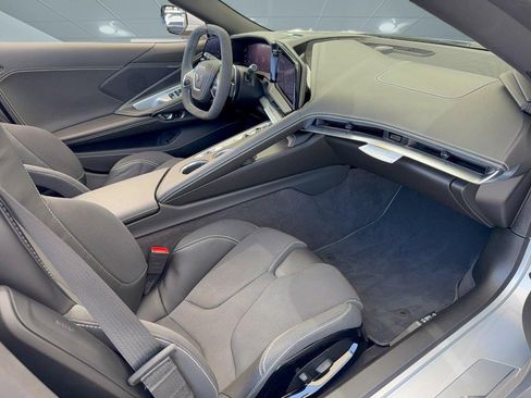Certified 2026 Chevrolet Corvette Stingray Convertible w/ 1LT RWD image 25