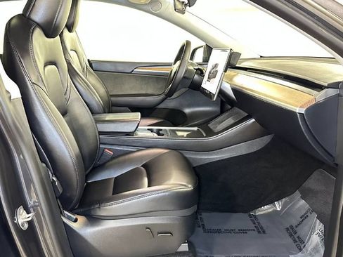 Used 2024 Tesla Model Y Long Range RWD image 19