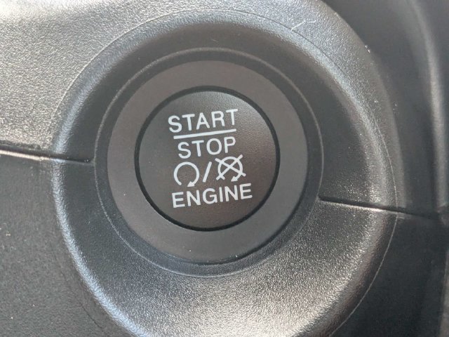 Used 2023 FIAT 500X Sport w/ Technology Group AWD/4WD image 33