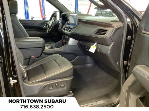 Used 2023 Chevrolet Tahoe Premier AWD/4WD image 14