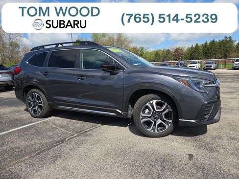 Certified 2025 Subaru Ascent Limited AWD/4WD image 1