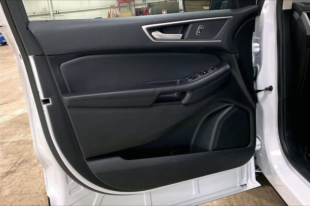 Certified 2024 Ford Edge SEL AWD/4WD image 21