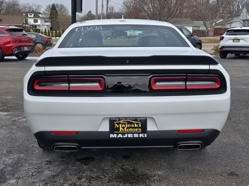 Used 2020 Dodge Challenger SXT w/ Plus Package image 6
