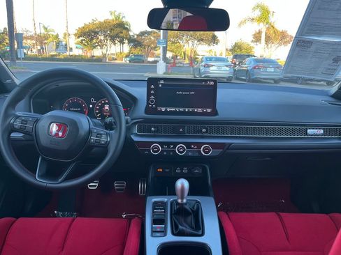Certified 2025 Honda Civic Type R image 13