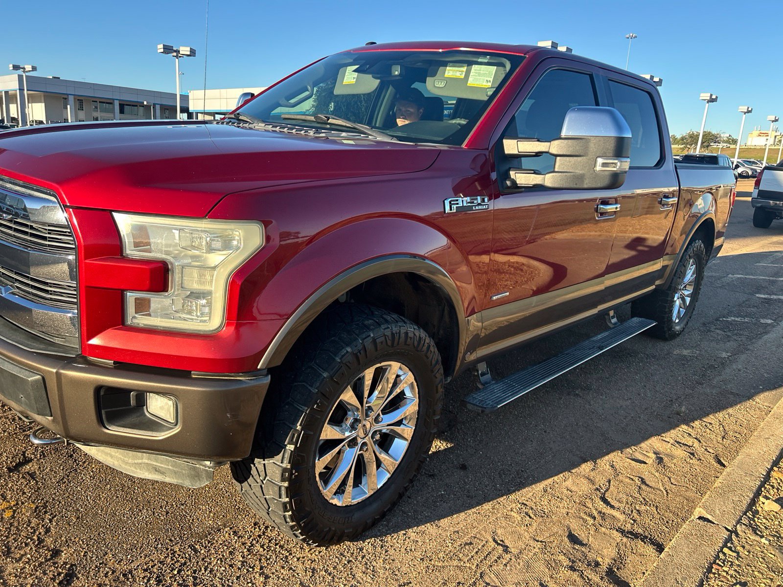 Used 2016 Ford F150 Lariat w/ Equipment Group 502A Luxury AWD/4WD image 9