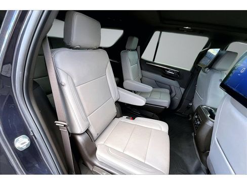Used 2026 Chevrolet Tahoe Z71 AWD/4WD image 39