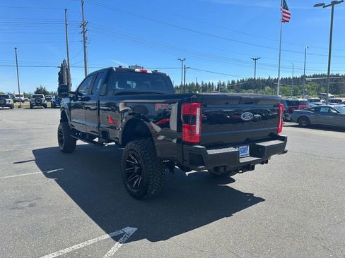 Used 2025 Ford F350 4x4 SuperCab Super Duty image 4