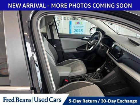 Used 2023 Volkswagen Taos SE image 5