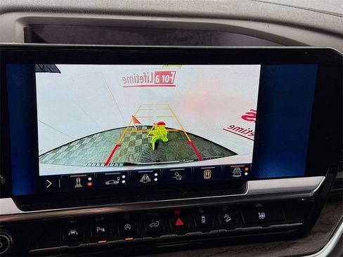 Used 2024 Chevrolet Silverado 1500 LTZ w/ LTZ Convenience Package II image 6