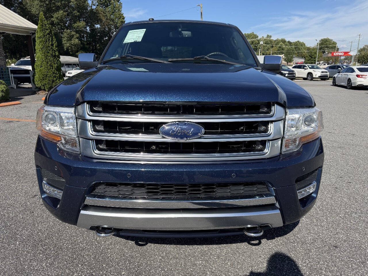 Used 2017 Ford Expedition EL Platinum AWD/4WD image 4