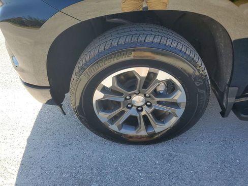 Certified 2025 Chevrolet Silverado 1500 High Country image 18