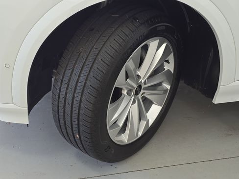 Used 2025 Audi Q6 e-tron Premium Plus w/ Premium Plus image 32