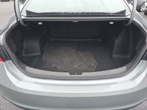 Used 2025 Chevrolet Malibu LT image 12