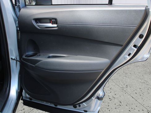 Used 2022 Toyota Corolla Cross XLE w/ Convenience Package FWD image 43