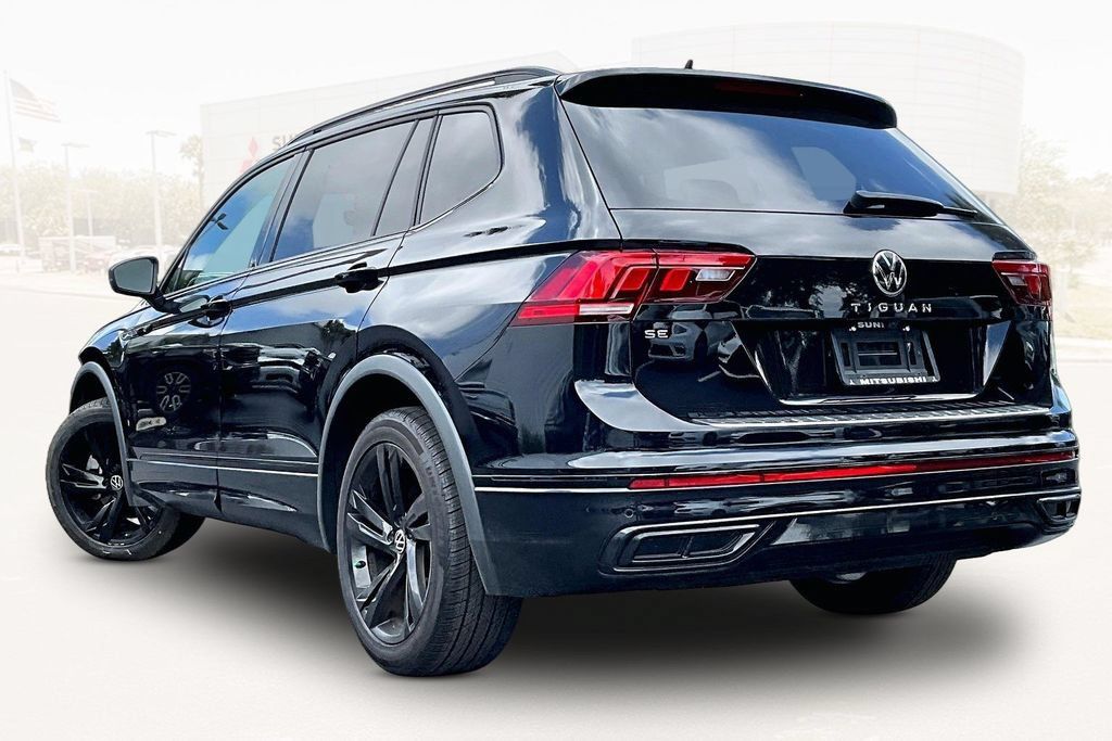 Used 2023 Volkswagen Tiguan SE R-Line FWD image 4