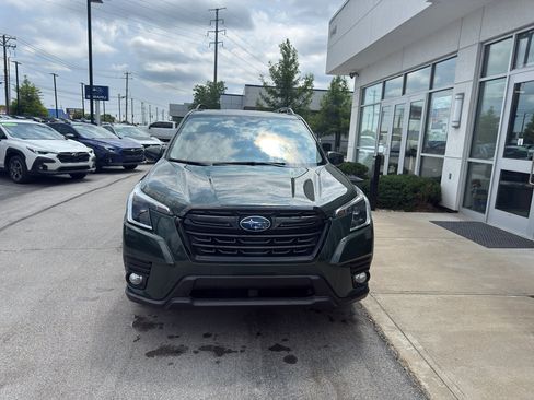 Used 2023 Subaru Forester Premium AWD/4WD image 8