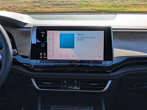 New 2026 Volkswagen Atlas SE image 21