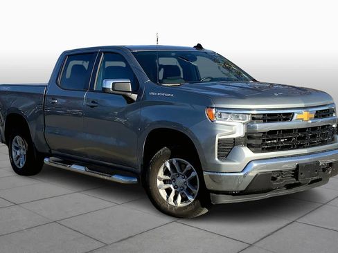 Used 2024 Chevrolet Silverado 1500 LT w/ Convenience Package II image 2