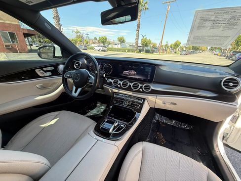 Used 2020 Mercedes-Benz E 350 Sedan image 24
